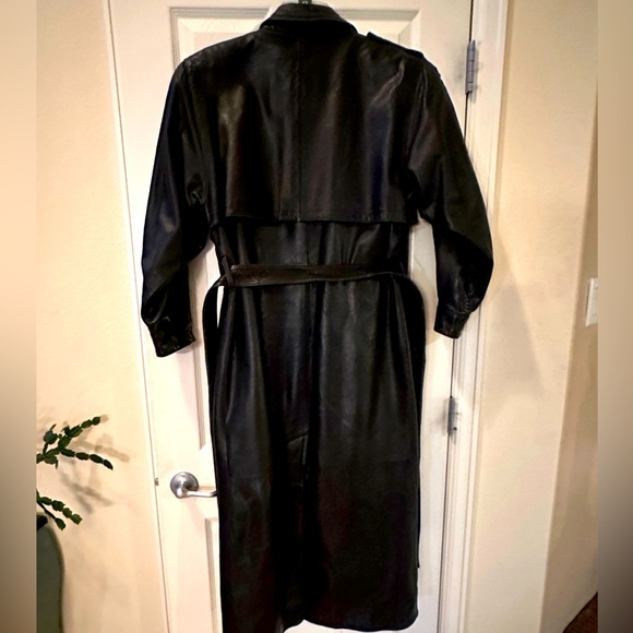 Tannery West Women’s Full Length Leather Coat - Picture 7 of 12